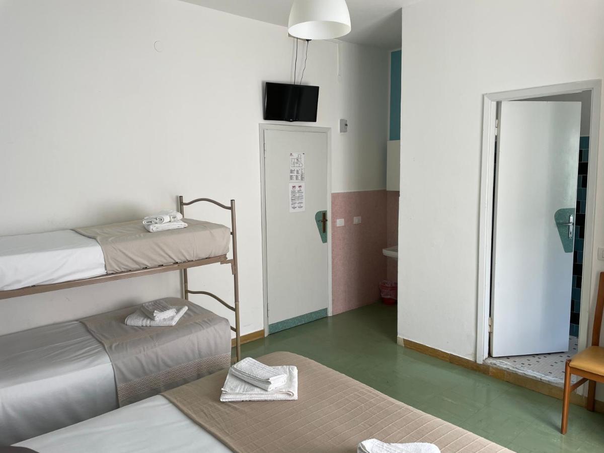 Hotel Aloha 切塞纳蒂科 外观 照片