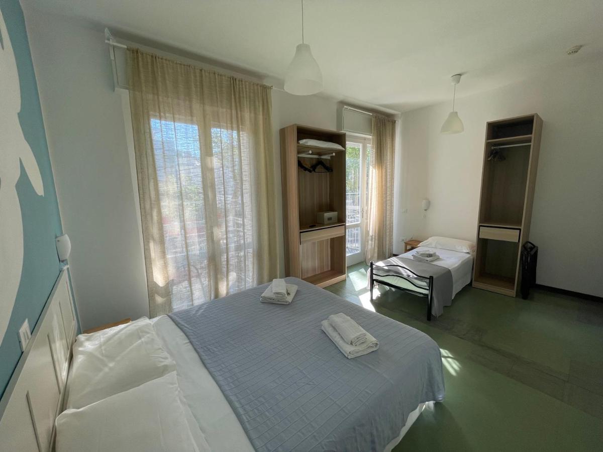 Hotel Aloha 切塞纳蒂科 外观 照片